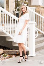 Load image into Gallery viewer, "Paparazzi" Glimpses Of Malibu- Complete Trend