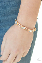 Load image into Gallery viewer, &quot;Paparazzi&quot; Flash And Credit - Gold Bracelet
